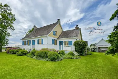 Image de Charmante Maison Ancestrale datant de 1775, PoolHouse, Spa et Confort Moderne