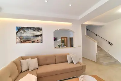 Image de Villa de luxe avec piscine intérieure