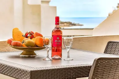 Image de Heated pool and Ocean views