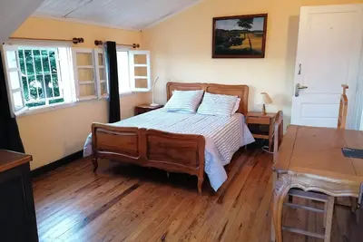 Image de Villa entière dans un endroit calme