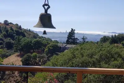 Image de Retraite Skyline avec des vues spectaculaires sur la baie