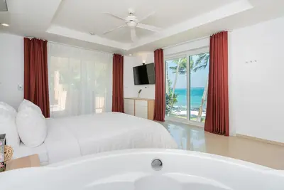 Image de Coral Cove Sea View Junoir Suite Hotel Géré