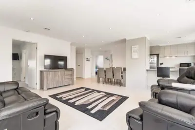 Image de Appartement spacieux et moderne pouvant accueillir jusqu'Ă 8 personnes