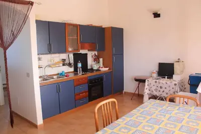 Bel appartement avec véranda avec vue sur la mer
