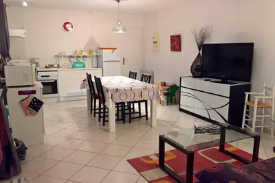 Image de Gîte \"Le Petit Hortensia\" avec terrasse, proche Montreuil sur Mer