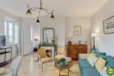 Image de Charmant appartement rénové, 2 ch, Wifi, garage, à 15 min gare Rer Paris