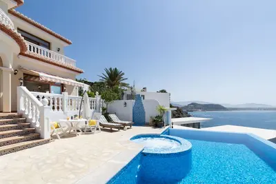 Image de Villa Casa Tomise avec piscine privée et vues fantastiques