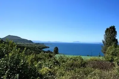 Image de Nestled Atop the Lane - Maison de vacances Pukawa Bay