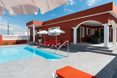 Image de Villa Sol y Mar - avec piscine privée près de la mer