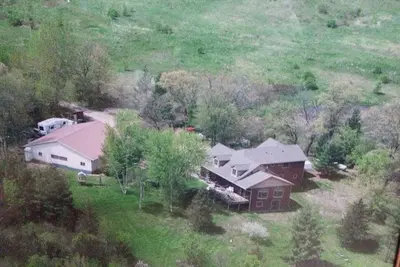 Image de Hideaway from the Twin Cities: sharing my home, 5 single rooms, 2 adults 80/rm.