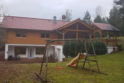 Image de Maison de vacances Merlin avec 2 unités d'habitation séparées dans la forêt du Palatinat