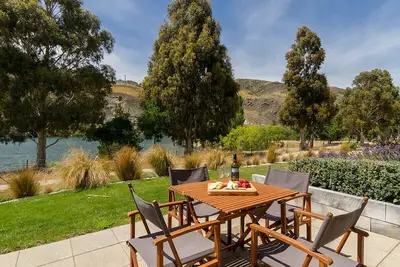 Image de Sunhaven Lakeside - Cromwell Maison de vacances