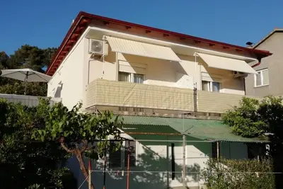 Appartement dans Lopar avec vue mer, terrasse, Climatisation, Machine à laver (4848-1)