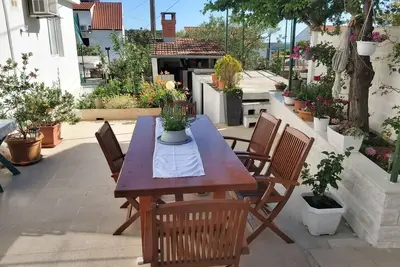 Image de Appartement Studio dans Hvar avec terrasse, Climatisation, Wifi, Machine à laver (4858-1)