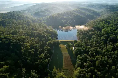Image de Votre Propre Lac Et ÎLE PRIVÉS De 12 Acre, 80 Acres À Explorer Et À Hot Tub!