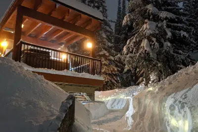 Image de Le cadre \"Eh\" - Disponible pour Noël, 5 personnes, bain à remous