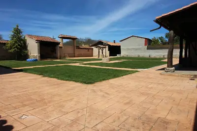 Image de Cottage pour grands groupes avec un grand patio et barbecue
