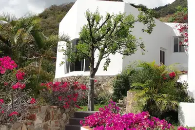 Image de Casita tranquille sur le lac