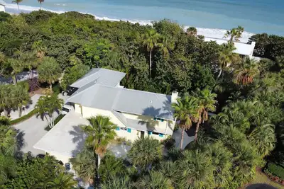 Image de Ocean Side Beach House à Vero Beach, Floride