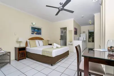 Image de Seascape Holidays at The Queenslander Studio Apartment