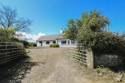 Image de Tynewydd Cottage, Newport, Pembrokeshire