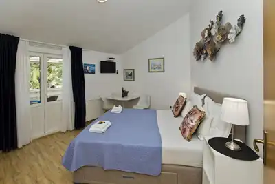 Image de Appartement d'une chambre prés de la plage Hvar (A-10430-a)