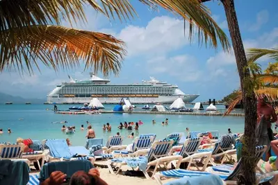 Image de Palms- Best location for Beach Goers & Cruisers