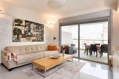 Image de Urban Gem with Outdoor Lounge