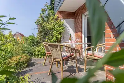 Image de Maison jumelée de vacances rénovée avec jardin près de la plage