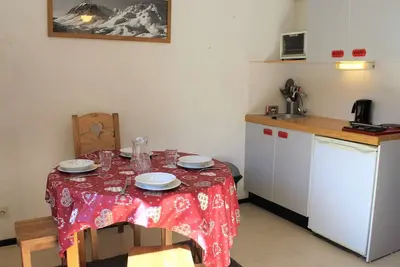 Image de Studio Coins Nuits 4 Pers. Ă Vars Ste Marie - Balcon Sud, 300m des Pistes, Navettes Gratuites