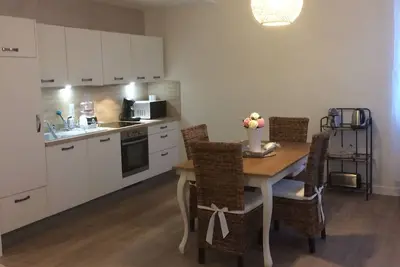 Image de appartement meublé dans très bel immeuble rénové à neuf