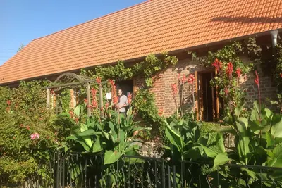 Image de Maison de campagne romantique pleine de caractère près de la mer Baltique