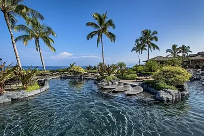 Image de 5c Les rêves tropicaux deviennent réalité! Frais de service inclus - Terrain de golf / petite vue sur l'océan!