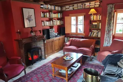 Image de Une maison pour 2 à 8 personnes dans une campagne paisible