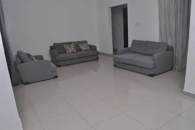 Image de Communauté fermée 24\/7 dans un quartier calme et verdoyant