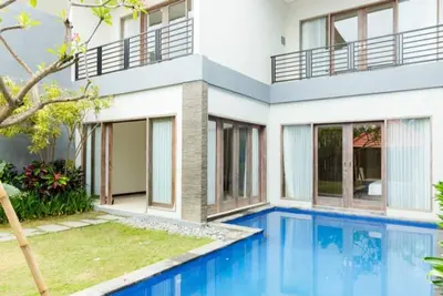 Image de The Kings Villa and Spa Sanur - Villa 3 chambres avec piscine # 01