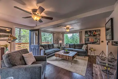 Image de Nouveau! Maison moderne avec terrasses dans Cloudcroft Village!