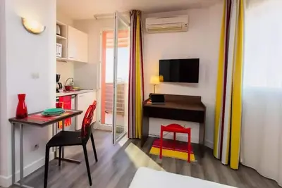 Image de Studio Confort Double 1 ou 2 personnes Balcon