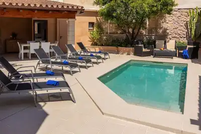 Image de Casa Calvaria, maison de ville avec piscine, 4 Br, A / C, Wifi, Tv satellite, plage: 7 km