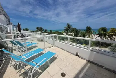 Image de Front De Mer 1 chambre / 2 salles de bain Oceanview avec balcon et terrance, Parking gratuit