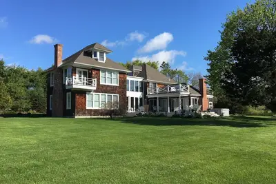 Image de Gracious Mini-Estate Ă 5 minutes de Westhampton