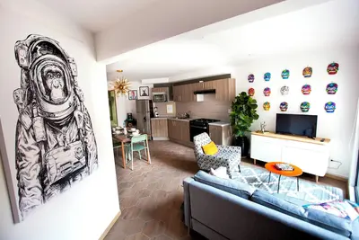 Image de Stylish apartment in the heart of the city.