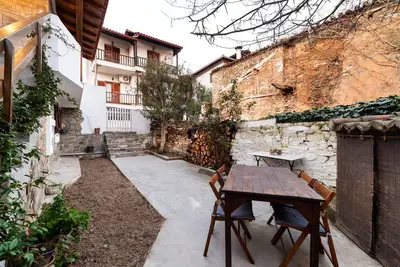 Appartement confortable avec jardin à Agios Nikolaos