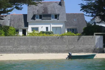 Image de Maison face à la rivière avec jardin clos