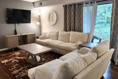 Image de Condo de charme dans le centre de Raleigh