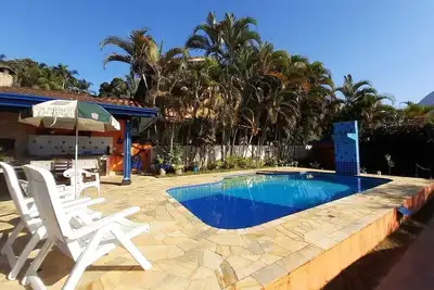 Image de Maison avec piscine dans résidence fermée