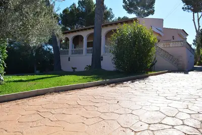 Image de Villa S'Olivera Santa Ponsa est parfaite pour les familles qui aiment les plages et les sports