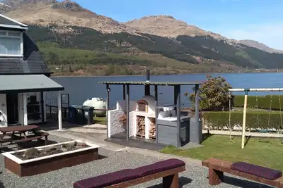 Image de The Anchorage, 5 Admiralty Cottages, Arrochar avec une vue imprenable