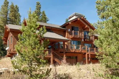 Image de Wildcat Lodge Mountain Retreat - Maison privée! !