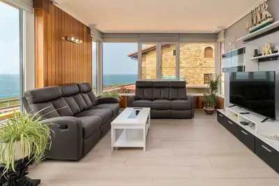 Image de Grande villa sur la côte de Suances